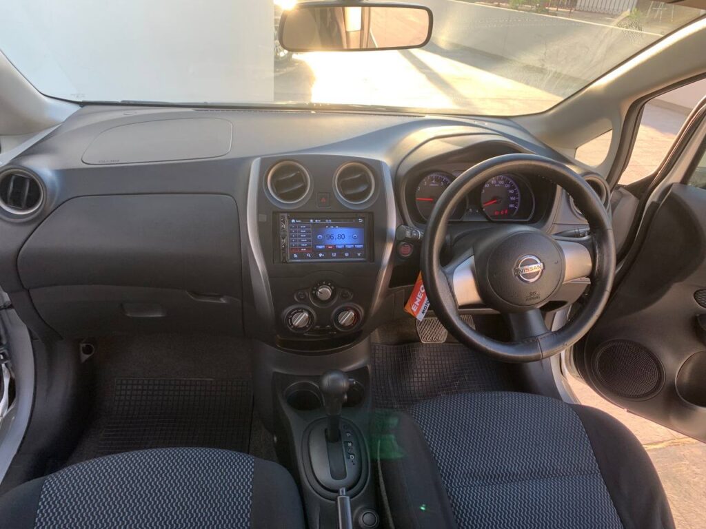 Nissan Note — angle
